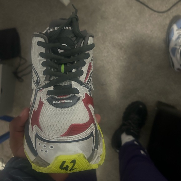 Balenciaga runners and tracks $400 ! 📲🔥🔥 - Picture 3 of 6